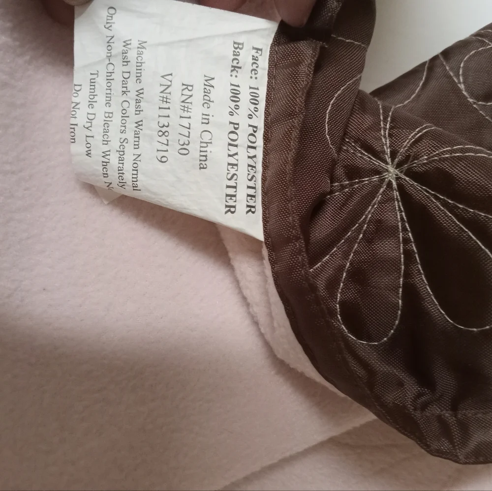 unbranded travel blanket